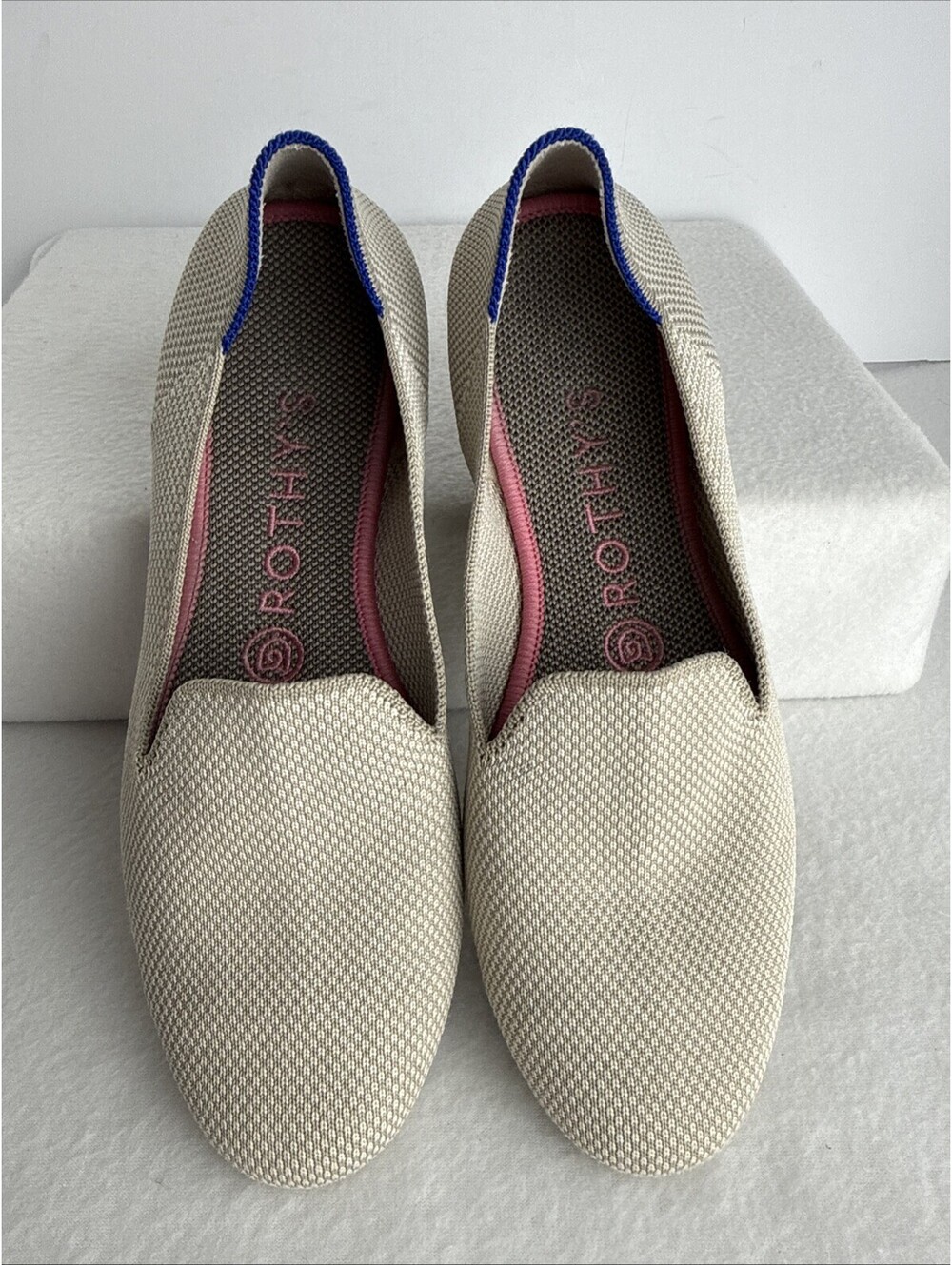 Rothy’s Loafer  Womens Size 7 Comfort Round Toe Knit Beige Shoes Flats